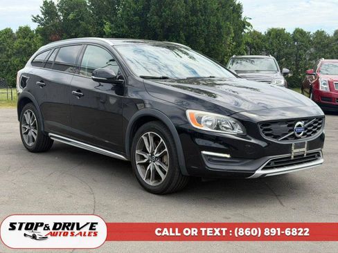 Used 2015 Volvo V60 T5 Cross Country w/ Climate Package AWD/4WD image 7