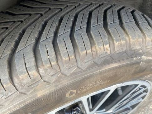 Used 2023 Ford Escape SE image 21