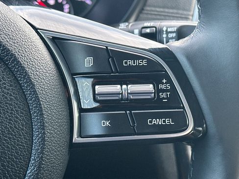 Used 2020 Kia Optima SE FWD image 13