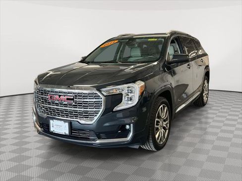 Certified 2022 GMC Terrain Denali image 3