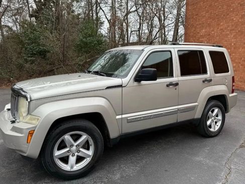 Used 2008 Jeep Liberty Limited w/ Premium Group image 1