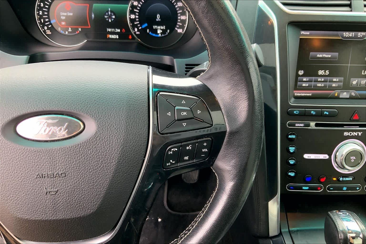 Used 2016 Ford Explorer Platinum AWD/4WD image 25