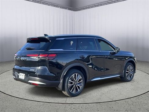 New 2026 INFINITI QX60 Luxe image 9