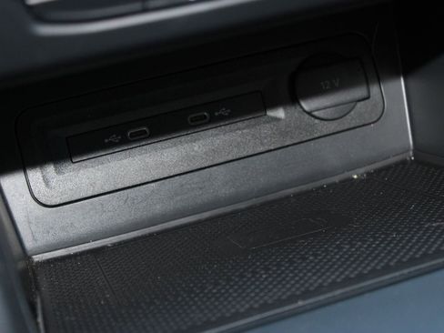 Used 2021 Volkswagen Atlas SE image 26