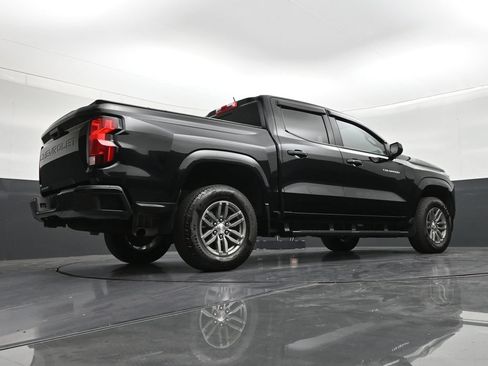 Used 2025 Chevrolet Colorado LT RWD image 24