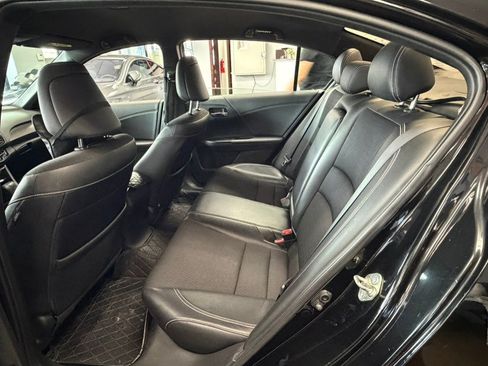 Used 2016 Honda Accord Sport image 22