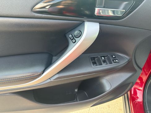 Used 2019 Mitsubishi Eclipse Cross SEL AWD/4WD image 10