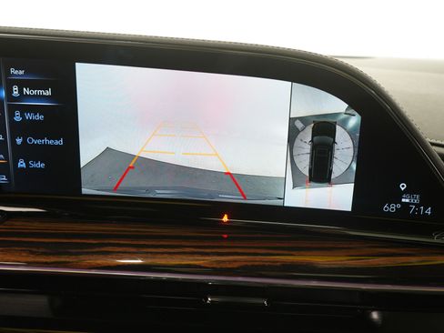 Used 2024 Cadillac Escalade Premium Luxury w/ Performance Package image 30