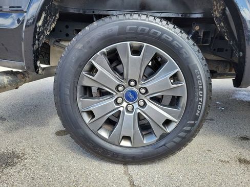 Used 2016 Ford F150 XLT w/ Equipment Group 302A Luxury image 8