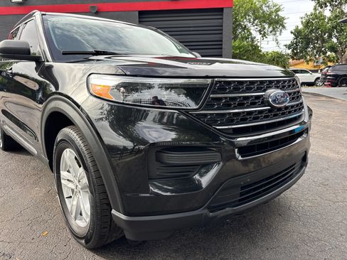 Used 2024 Ford Explorer XLT AWD/4WD image 32