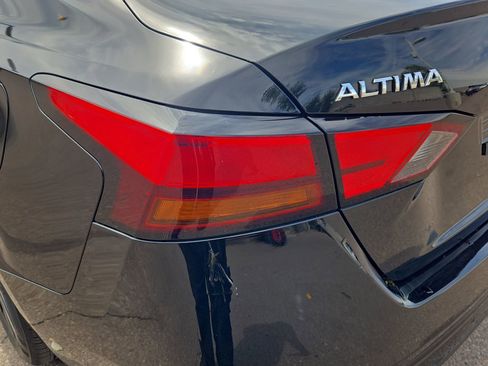 Used 2022 Nissan Altima 2.5 SV w/ SV Premium Package image 20