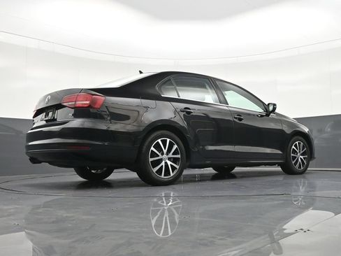 Used 2018 Volkswagen Jetta SE FWD image 22