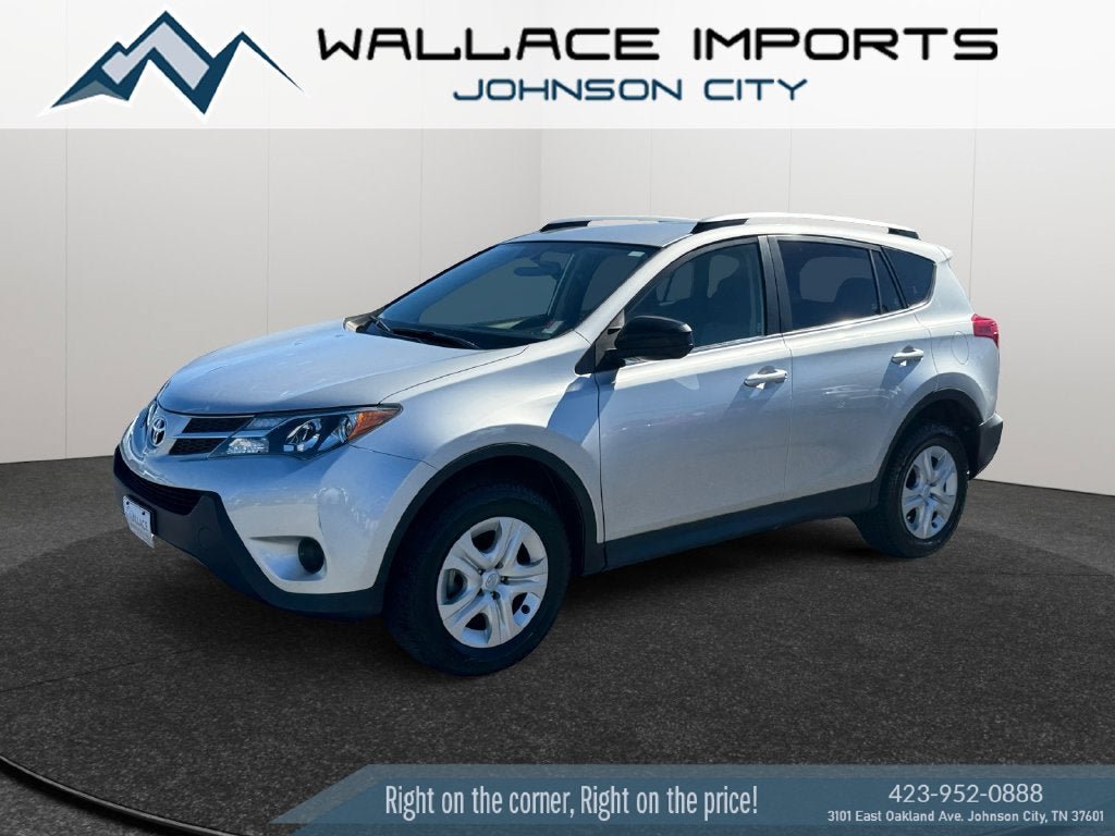 Used 2015 Toyota RAV4 LE AWD/4WD image 2