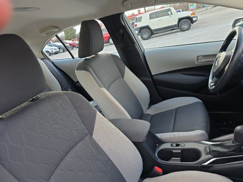 Used 2023 Toyota Corolla LE image 40