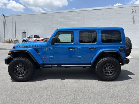Used 2021 Jeep Wrangler Unlimited Rubicon w/ Xtreme Recon 35" Tire Package AWD/4WD image 4