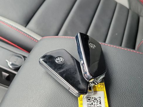 Used 2024 Volkswagen GTI SE FWD image 36