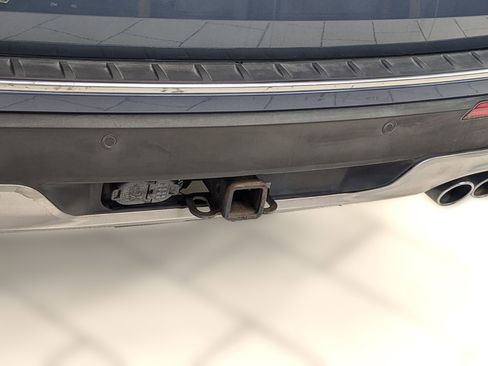 Used 2020 Ford Explorer Platinum w/ Premium Technology Package image 37