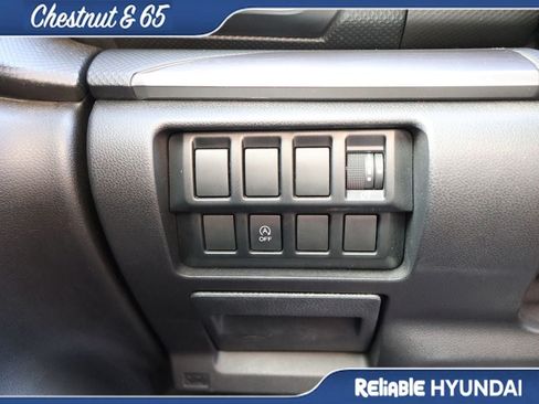 Used 2019 Subaru Forester Premium w/ All-Weather Package AWD/4WD image 31