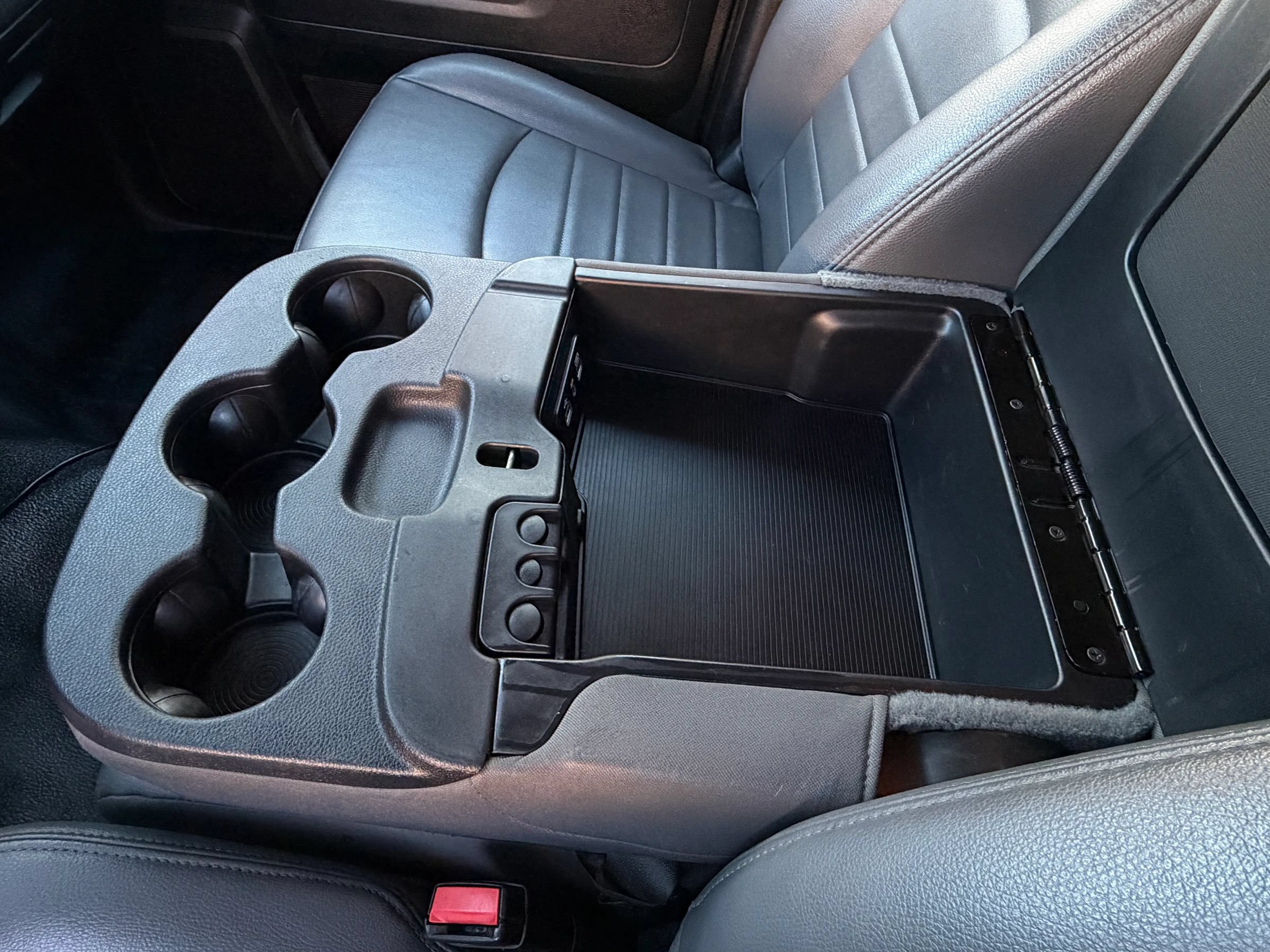 Used 2019 RAM 1500 ST AWD/4WD image 11