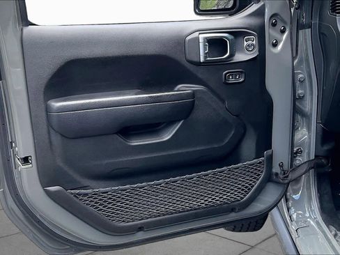 Used 2023 Jeep Wrangler Unlimited Sport AWD/4WD image 24