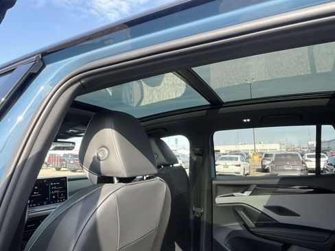 New 2026 Volkswagen Tiguan SE R-Line AWD/4WD image 11