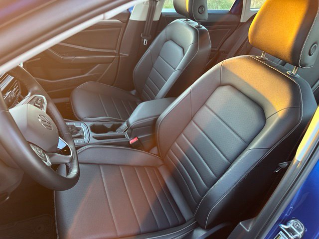 Used 2023 Volkswagen Jetta SE FWD image 11