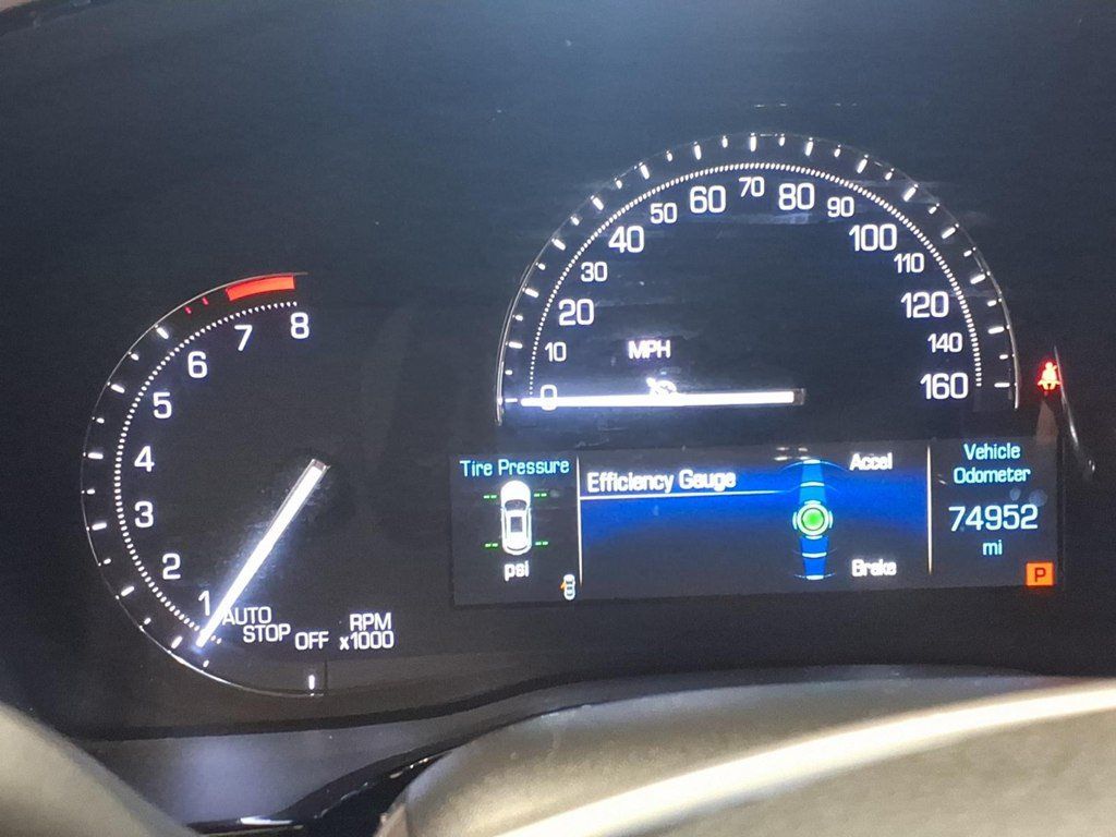Used 2017 Cadillac XT5 FWD image 15