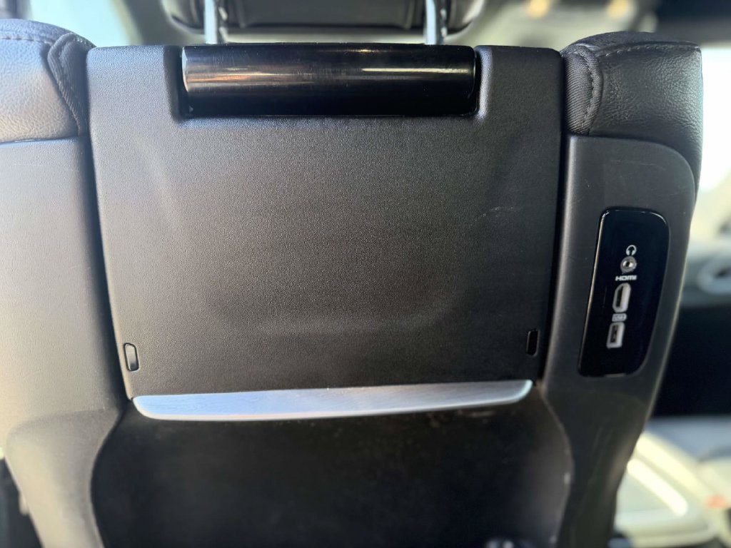 Used 2018 Chrysler Pacifica Touring-L Plus w/ Advanced Safetytec Group FWD image 19