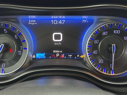 Used 2018 Chrysler 300 Limited w/ Safetytec Plus Group RWD image 22