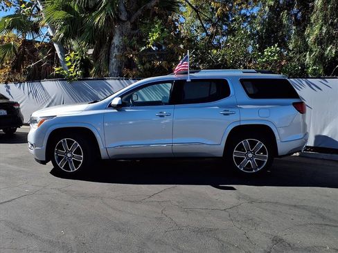 Used 2019 GMC Acadia Denali w/ Technology Package image 3