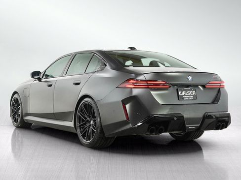 Used 2026 BMW M5 AWD/4WD image 3