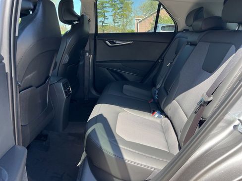 New 2025 Kia Niro EX w/ EX Cold Weather Package image 13