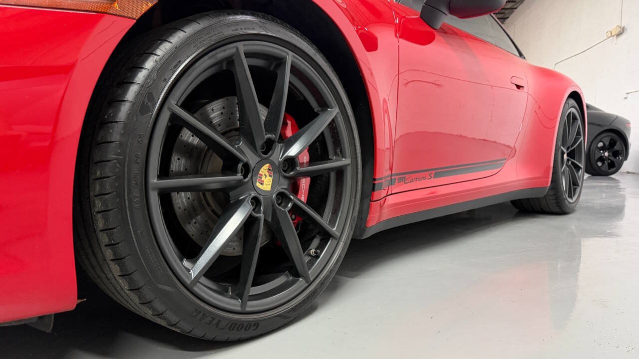 Used 2020 Porsche 911 Carrera S RWD image 21
