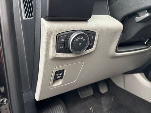 Used 2019 Ford F150 XL w/ Equipment Group 101A Mid AWD/4WD image 16