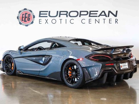 Used 2019 McLaren 600LT RWD image 10