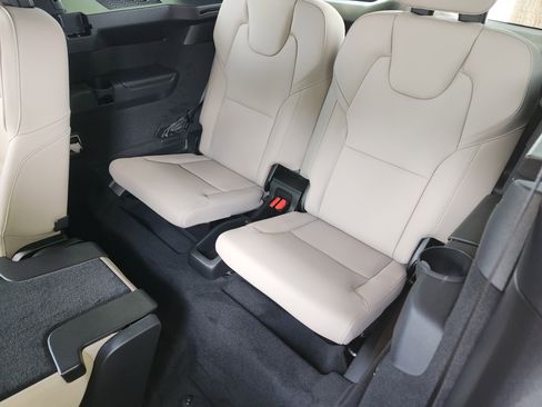 New 2025 Volvo XC90 T8 Plus w/ Protection Package Premier image 32