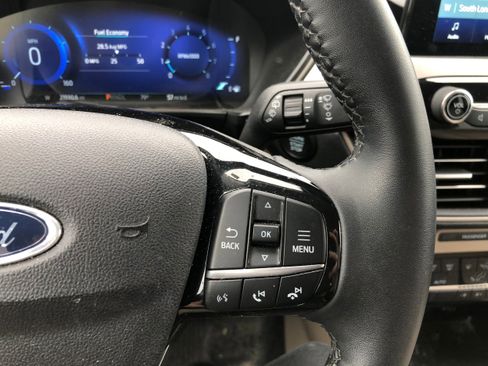 Certified 2022 Ford Escape SEL w/ Technology Package image 13