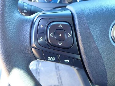 Used 2017 Toyota Camry LE image 13