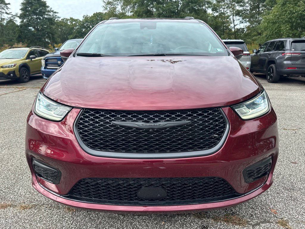 Used 2023 Chrysler Pacifica Touring-L w/ S Appearance Package FWD image 5