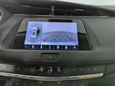 Used 2020 Cadillac XT4 Premium Luxury w/ Enhanced Visibility Package image 5