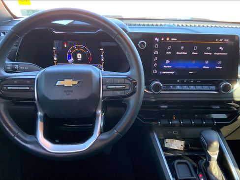 Used 2023 Chevrolet Colorado LT w/ LT Convenience Package image 5