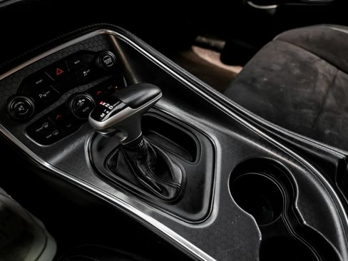 Used 2015 Dodge Challenger R/T Plus RWD image 27