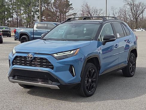 New 2025 Toyota RAV4 XSE image 2