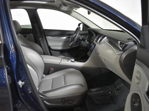 Certified 2023 INFINITI QX50 Luxe image 36