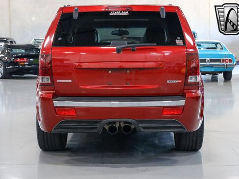 Used 2006 Jeep Grand Cherokee SRT8 image 4