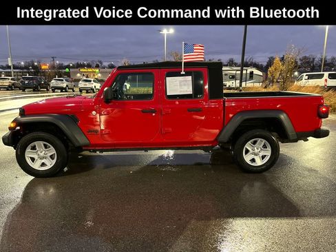 Used 2020 Jeep Gladiator Sport w/ Quick Order Package 24S image 2