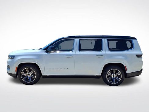 Used 2023 Jeep Grand Wagoneer 4WD image 11