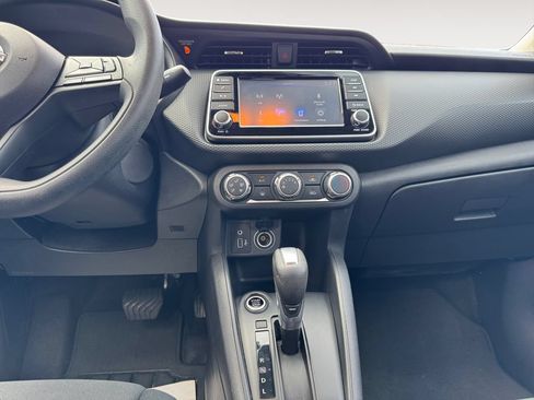 Used 2024 Nissan Kicks S FWD image 11