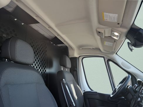 Used 2025 RAM ProMaster 2500 w/ U-Haul Equipment Group FWD image 13