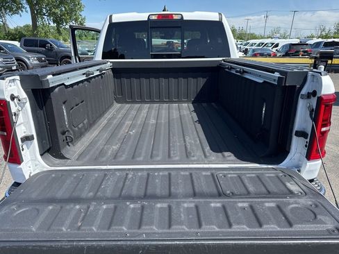 Used 2025 RAM 1500 Limited AWD/4WD image 54